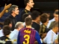 Mourinho tire l'oreille (Barcelone vs Real Madrid)
